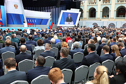 Путин поручил нарастить финансирование для продвижения русского языка за рубежом