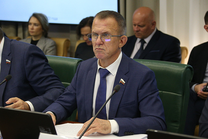 Владимир Кравченко. Фото: СенатИнформ/ Пресс-служба СФ