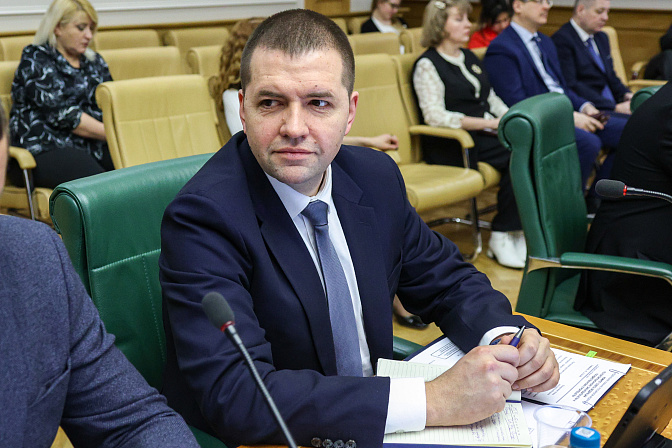 замначальника управления внешней трудовой миграции мвд рф