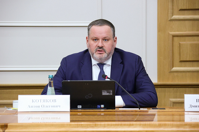 министр труда и социальной защиты рф антон котяков