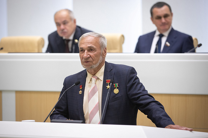 Иван Варшавский. Фото: СенатИнформ/ Пресс-служба СФ