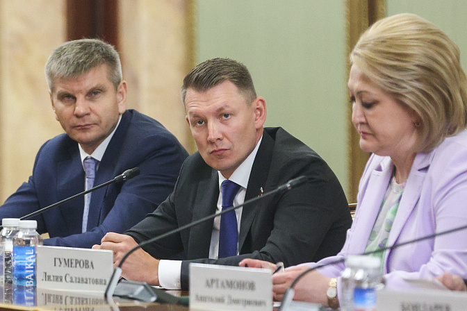Александр Двойных. Фото: СенатИнформ/ Пресс-служба СФ