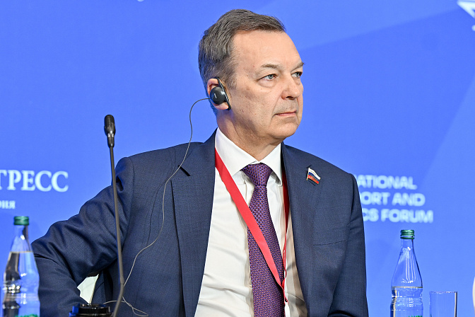 первый заместитель председателя сф андрей яцкин