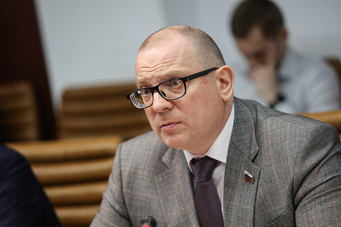 Сенатор Константин Долгов