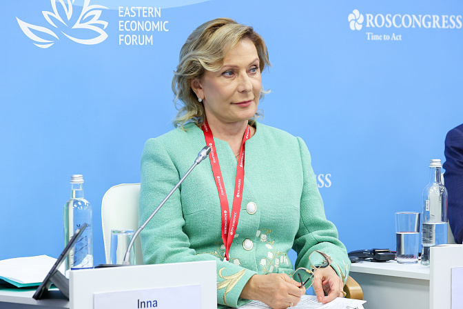 заместитель председателя сф инна святенко