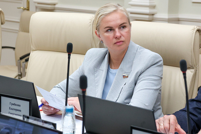 сенатор екатерина грибкова