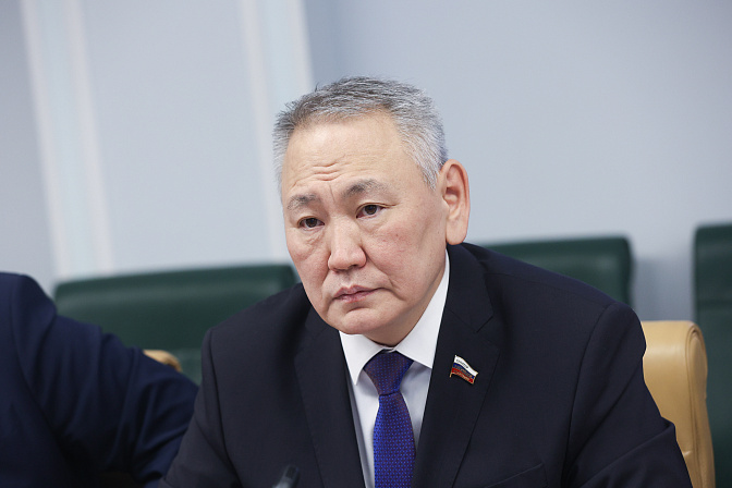 сенатор сахамин афанасьев