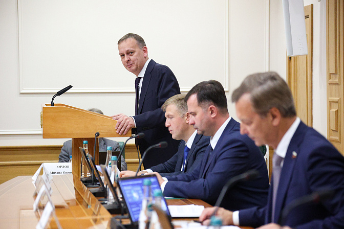 руководитель федерального агентства водных ресурсов дмитрий кириллов