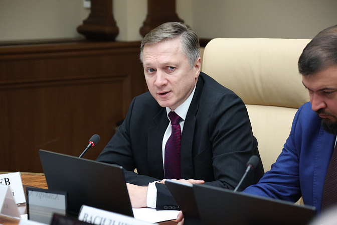 замминистра промышленности и торговли рф альберт каримов