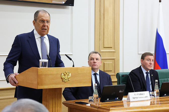 министр иностранных дел сергей лавров