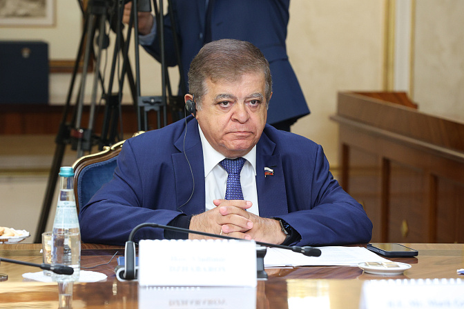 сенатор владимир джабаров