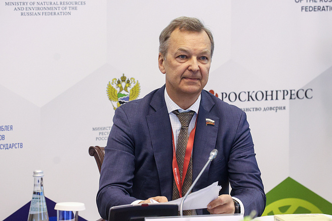 первый заместитель председателя сф андрей яцкин