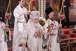 Матвиенко поздравила Патриарха Кирилла со Святой Пасхой 