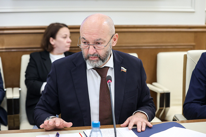 сенатор сергей аноприенко 