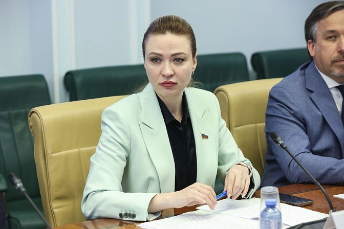 Сенатор Наталья Никонорова