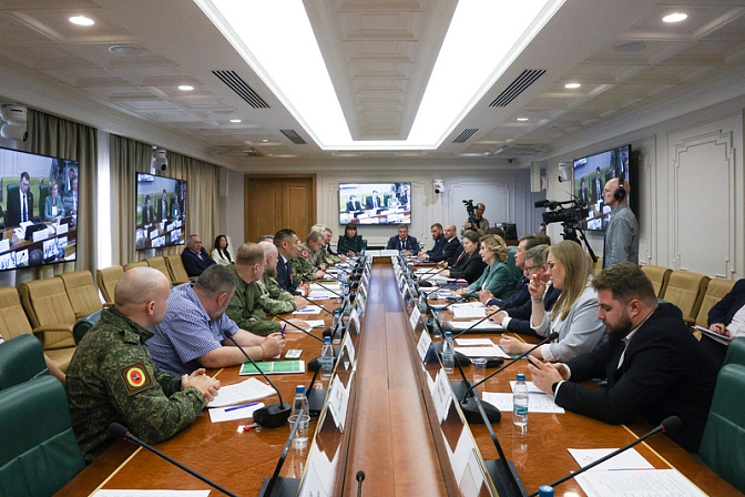 Встреча сенаторов РФ с участниками специальной военной операции-сельхозтоваропроизводителями
