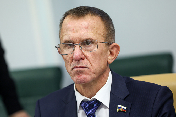 сенатор владимир кравченко