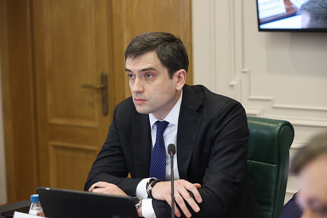 первый замминистра экономического развития рф максим колесников