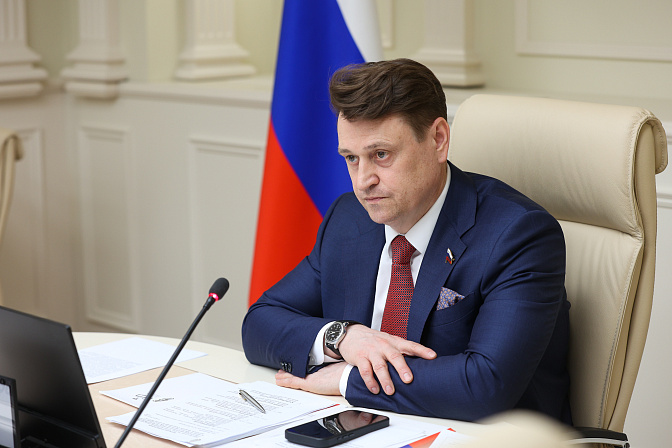 сенатор олег голов
