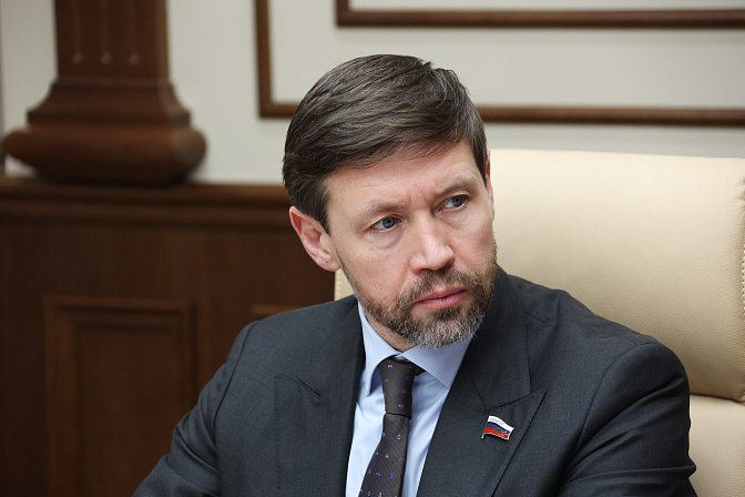 сенатор артём шейкин