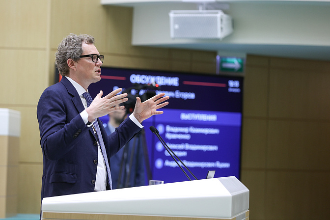 глава  федеральной налоговой службы рф даниил егоров 