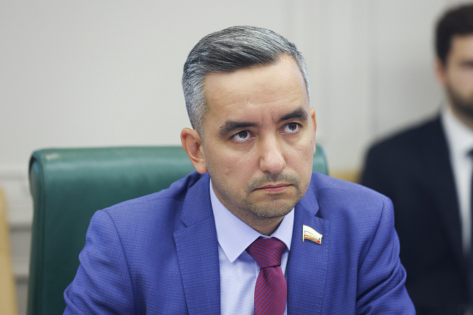 сенатор александр трембицкий