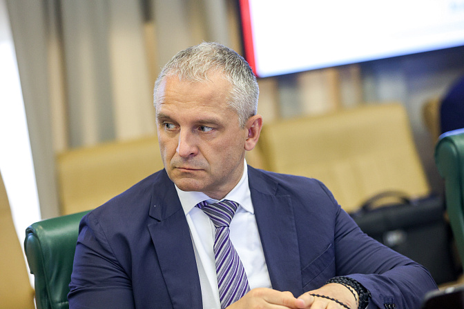 глава росаккредитации дмитрий вольвач