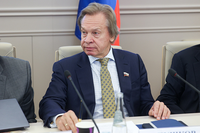 сенатор алексей пушков