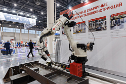 Рынок промышленных роботов в России вырос на 14% в 2025 году