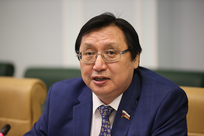 Александр Акимов, заместитель председателя Комитета СФ по федеративному устройству, региональной политике, местному самоуправлению и делам Севера / фото: пресс-служба СФ