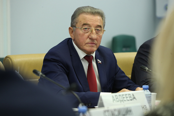Сергей Лукин. Фото: СенатИнформ/ Пресс-служба СФ