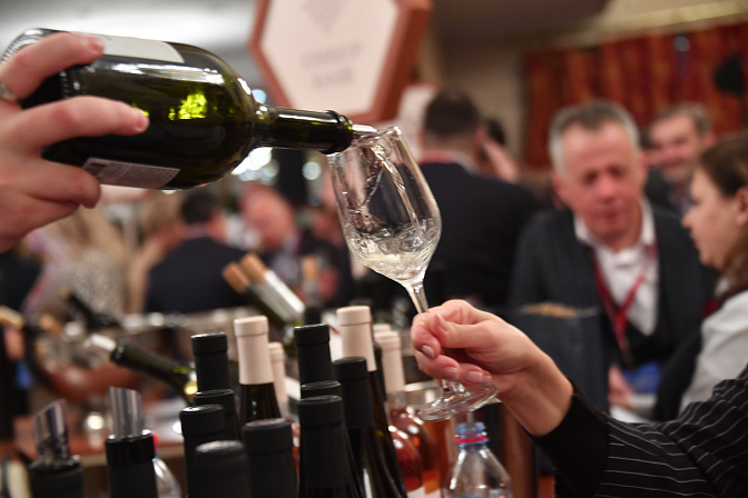 вино бокал игристое