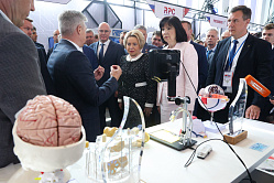 Матвиенко: нам нужно не догонять, а быть на шаг впереди в импортозамещении