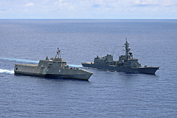 Иностранные военные корабли должны будут уведомлять о проходе по Севморпути за 90 дней