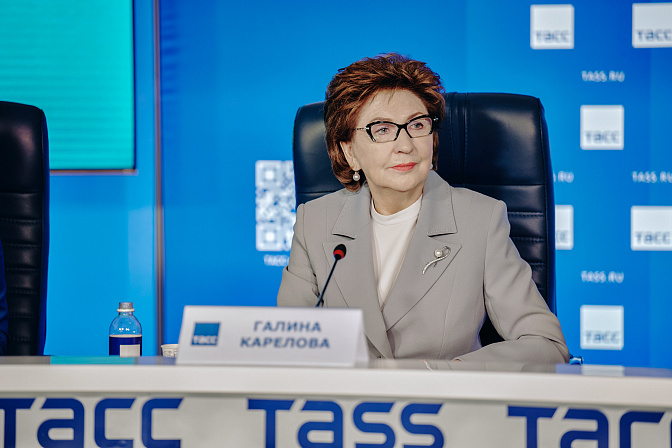 сенатор галина карелова