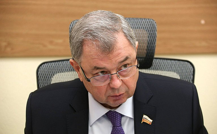 Анатолий Артамонов, председатель Комитета СФ по бюджету и финансовым рынкам / фото: пресс-служба СФ
