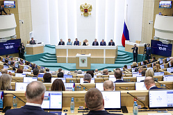 Матвиенко призвала оперативнее принимать решения в борьбе с жуками-короедами