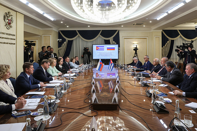 Фото: СенатИнформ/ Пресс-служба СФ