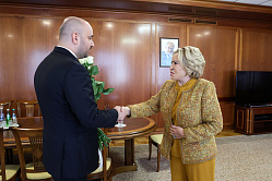 Матвиенко пообещала, что государство продолжит помогать аграриям