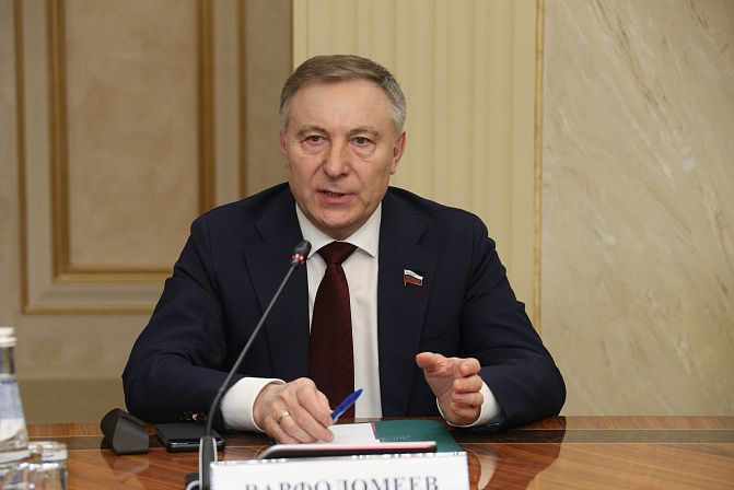 Александр Варфоломеев. Фото: СенатИнформ/Пресс-служба СФ
