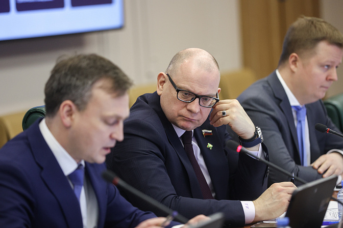 Сенатор Константин Долгов