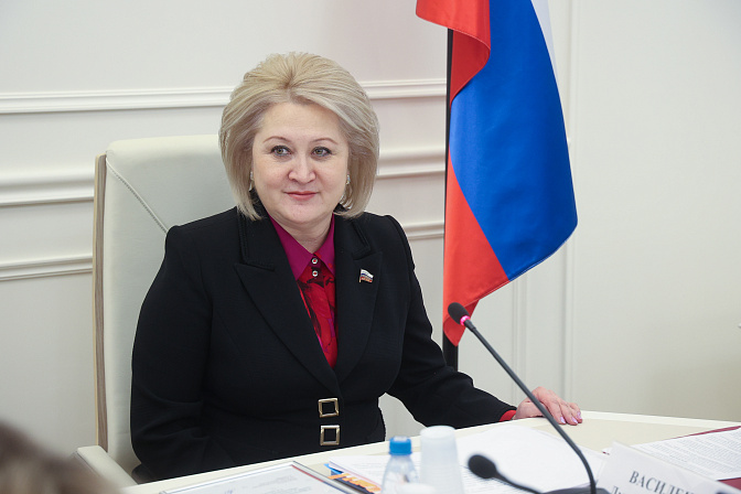сенатор лилия гумерова