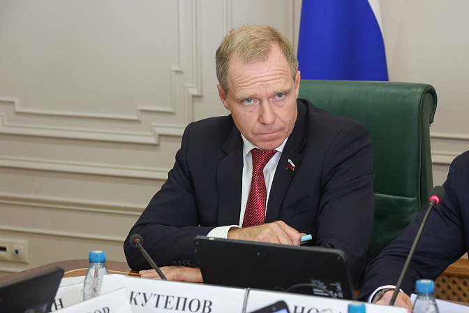 сенатор андрей кутепов