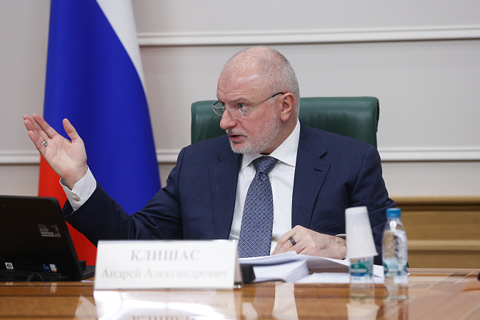 сенатор андрей клишас