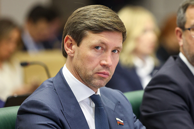 сенатор артём шейкин