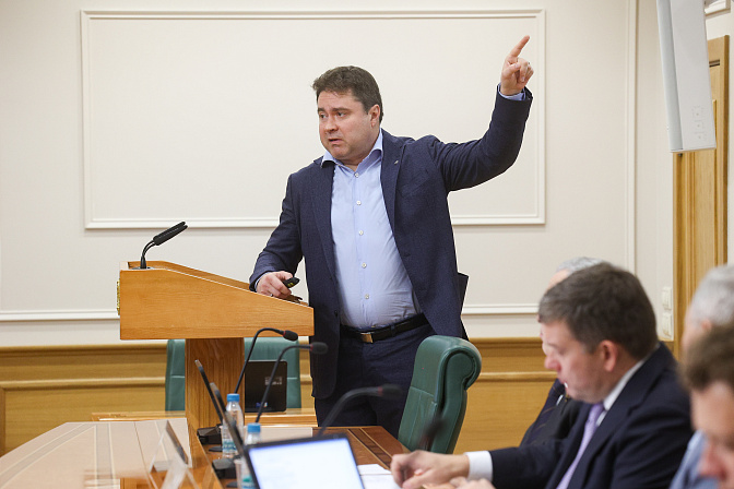 вице-президент-директор департамента развития ии сбербанка максим еременко