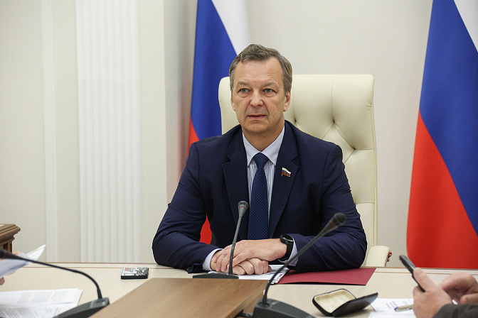 Сенатор, первый заместитель Председателя СФ Андрей Яцкин