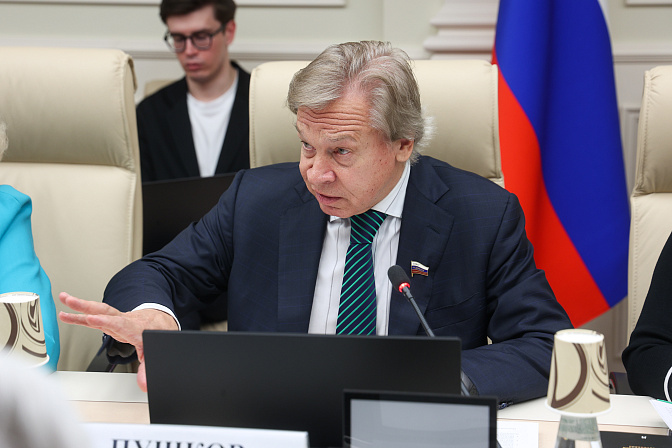 сенатор алексей пушков