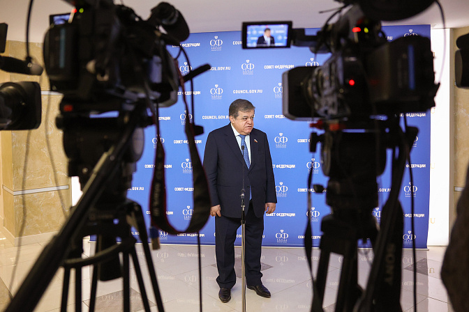 сенатор владимир джабаров