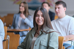 Студенты Москвы и Петербурга рассказали, сколько им нужно денег для счастья 